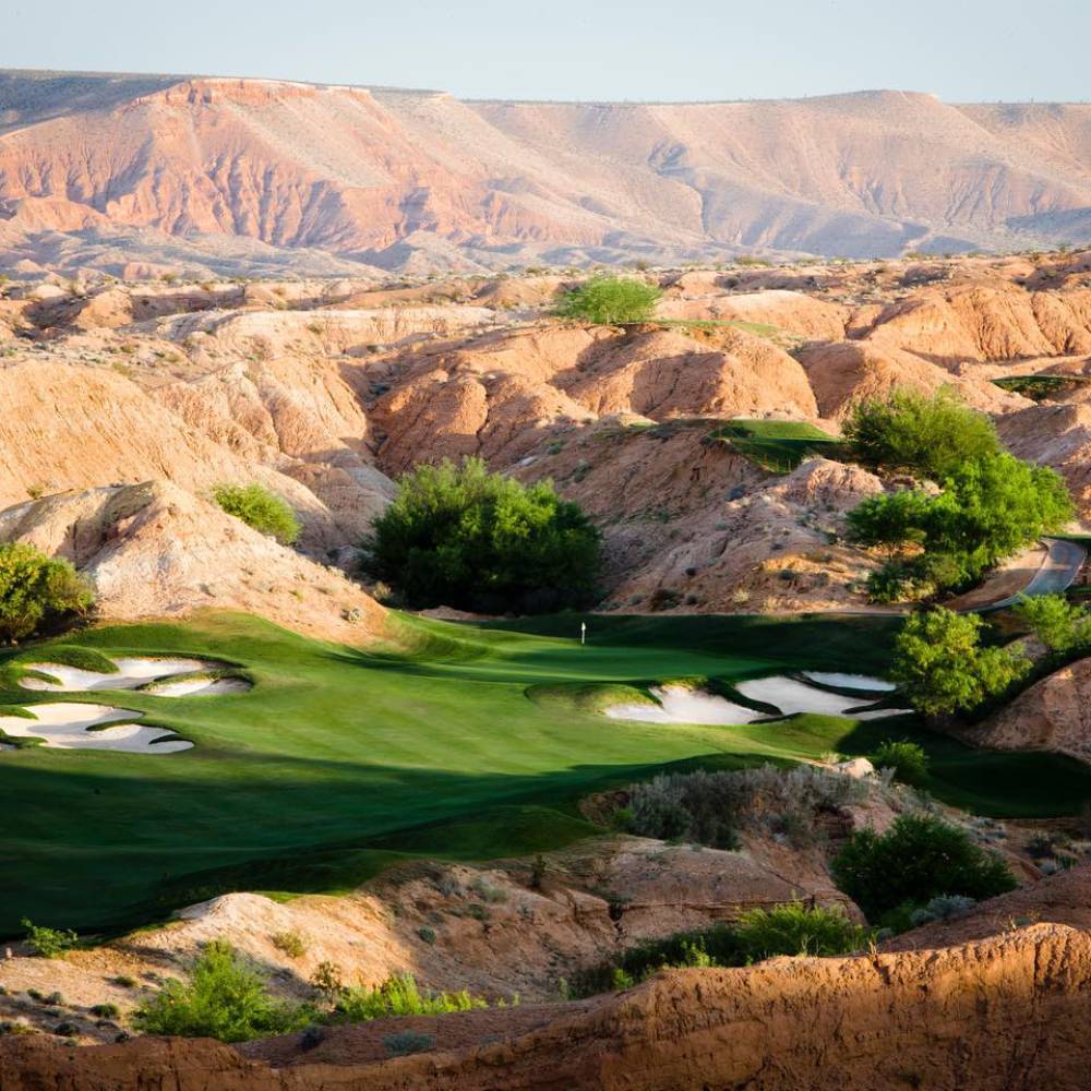 Wolf Creek Golf Club canyon hole in Mesquite Nevada